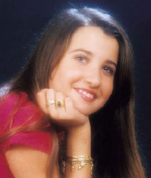 Nancy Ajram Old Photos
